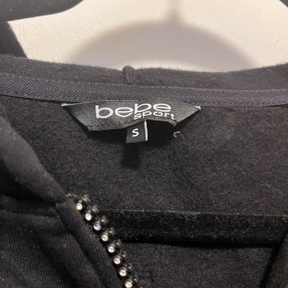 bebe - Picture 3 of 3